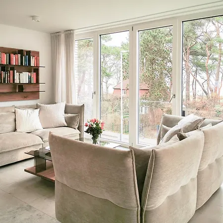 Seaside 10 アパート